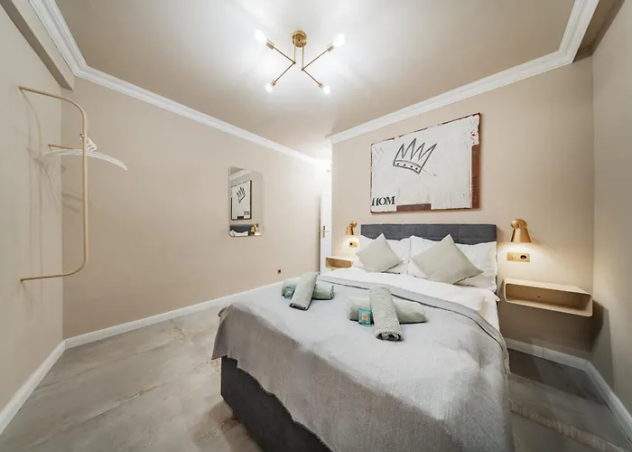 District One - Hideaway Hostel